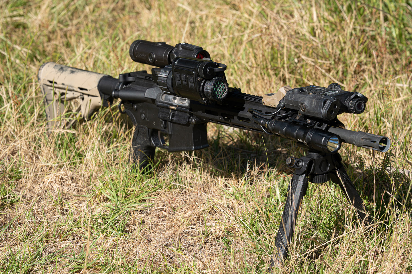 SomoGear PEQ-15 (UHP) (Flash light)