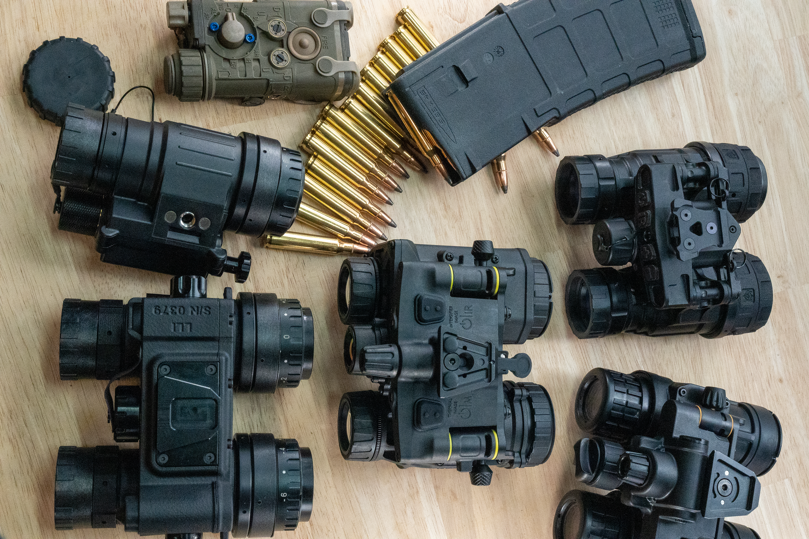 Monocular, Bino, or Quad? A Beginner’s Guide to Analogue Night Vision